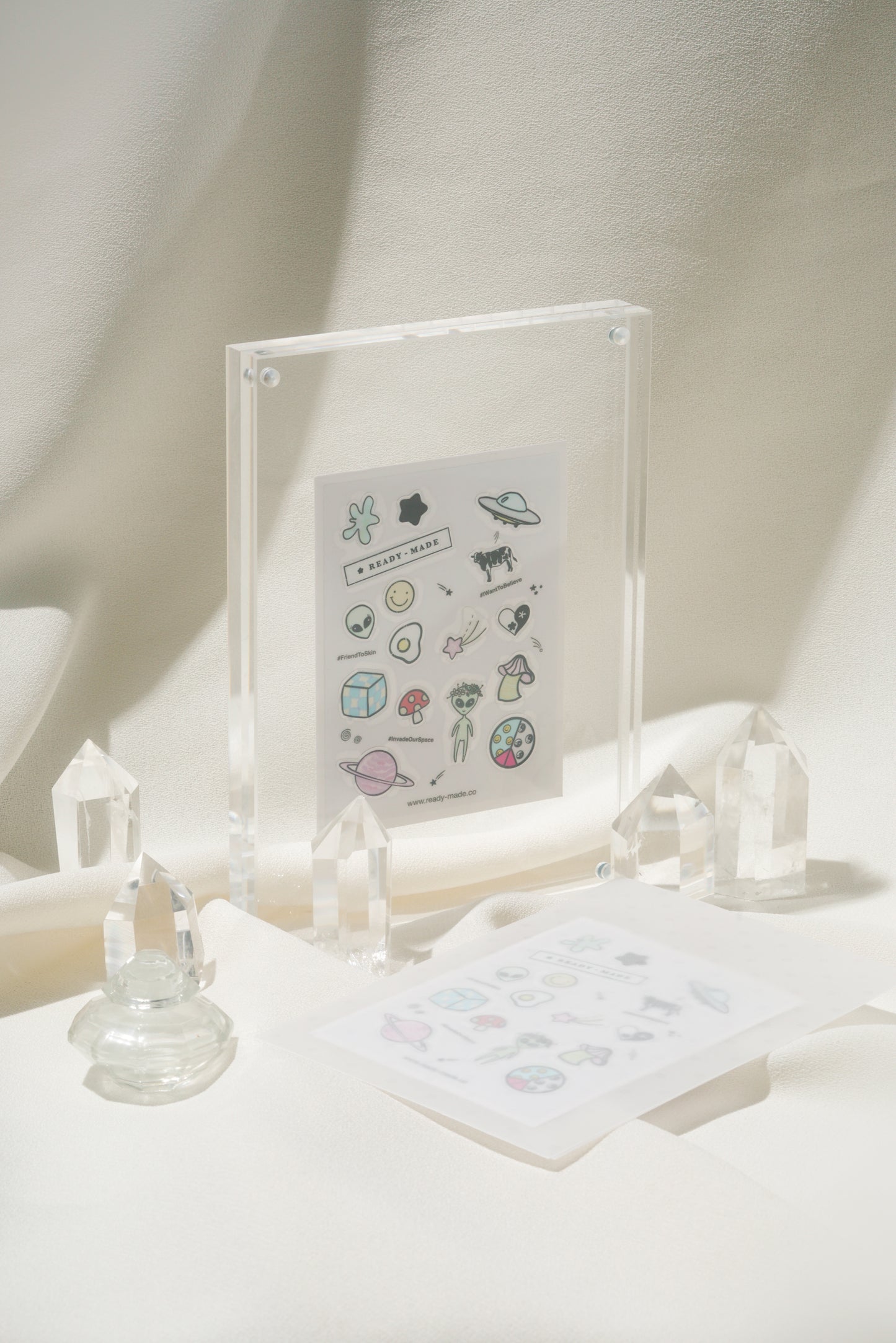 Festival Alien - Sticker Sheet
