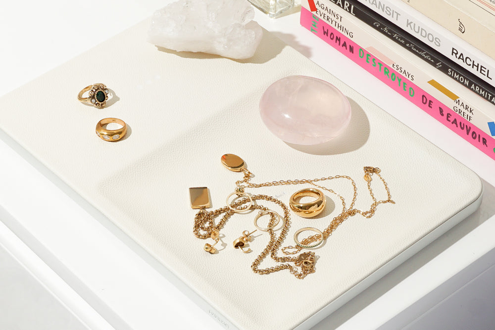 Basic Guide To Buying Gold Toned Jewelry