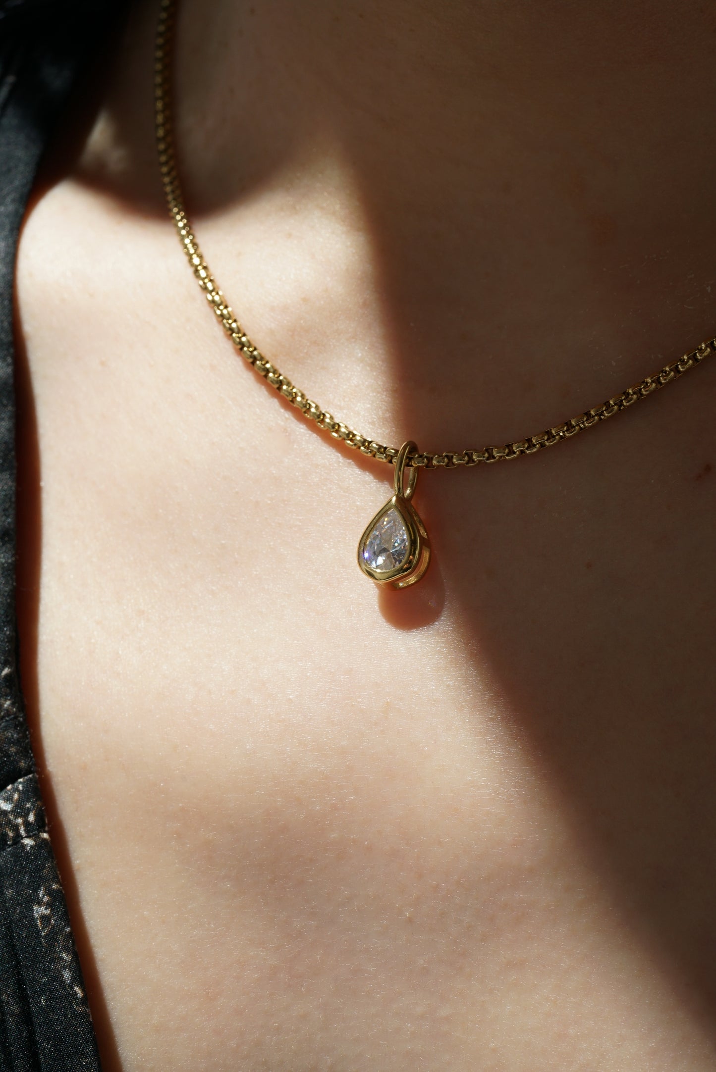 Teardrop Bezel Pendant - (Single)