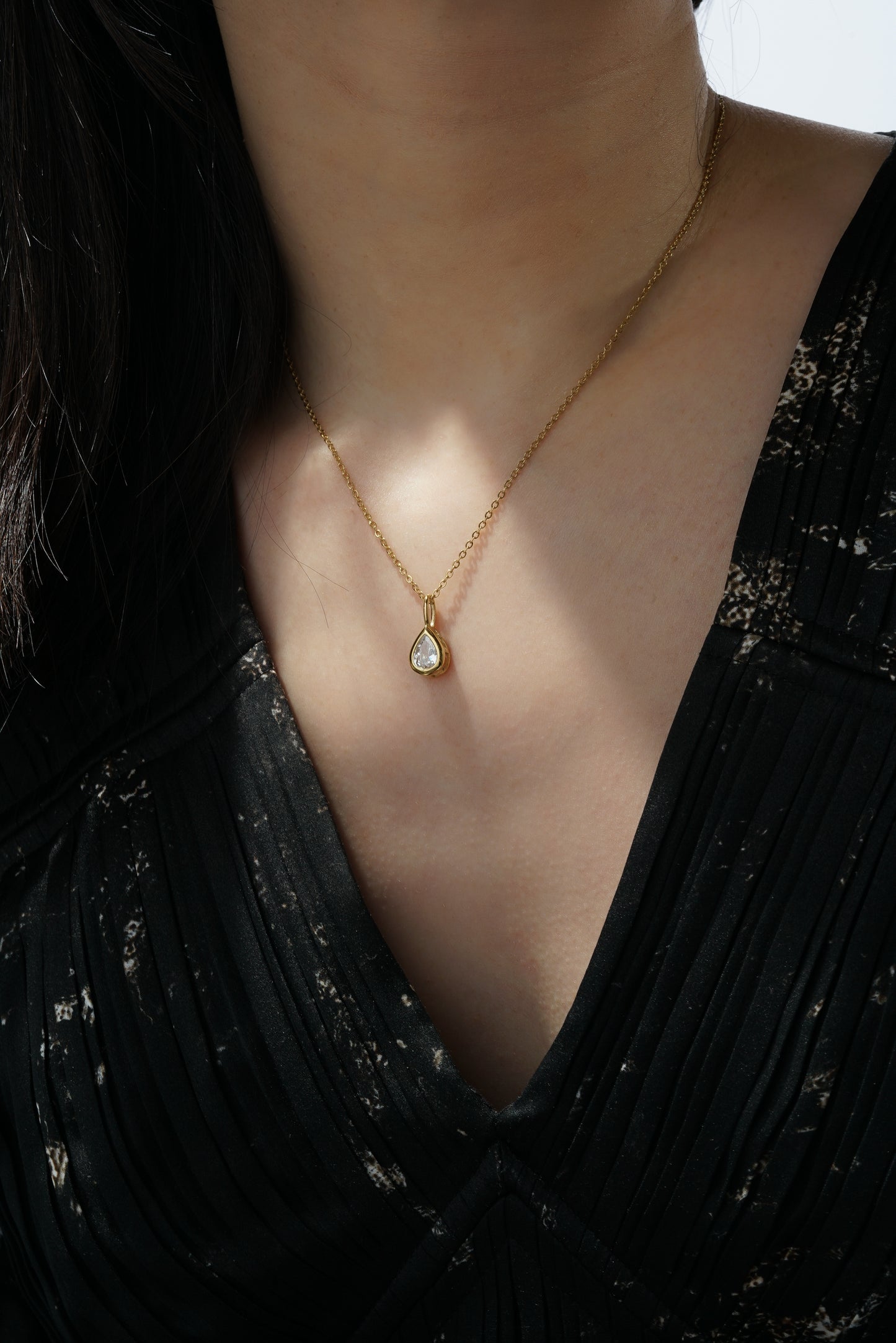 Teardrop Bezel Pendant - (Single)