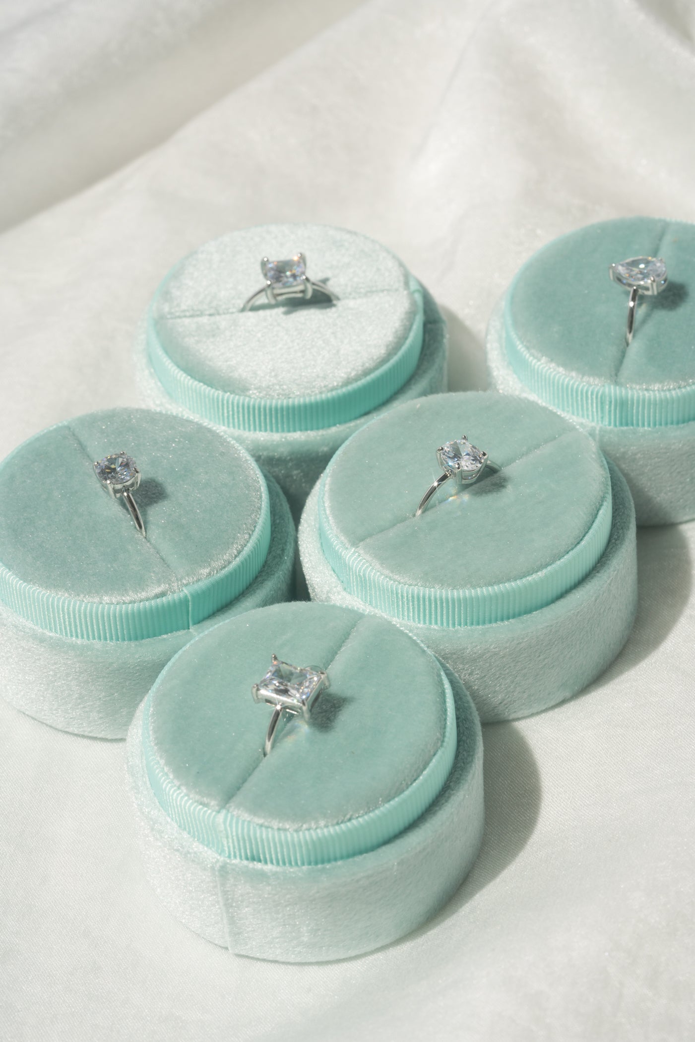 Mint Round Jewelry Box